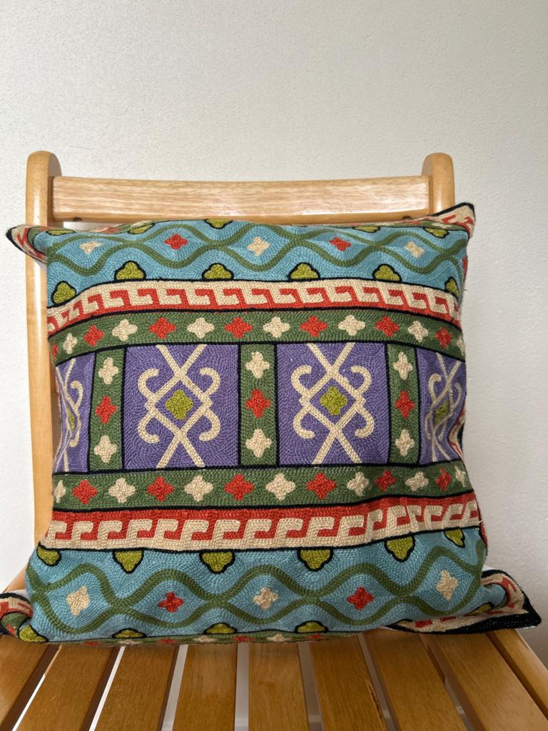 Decoratief Kussenhoes 45x45 cm met Central Asian ornaments, Ophalen of Verzenden, Nieuw, Overige kleuren, Vierkant
