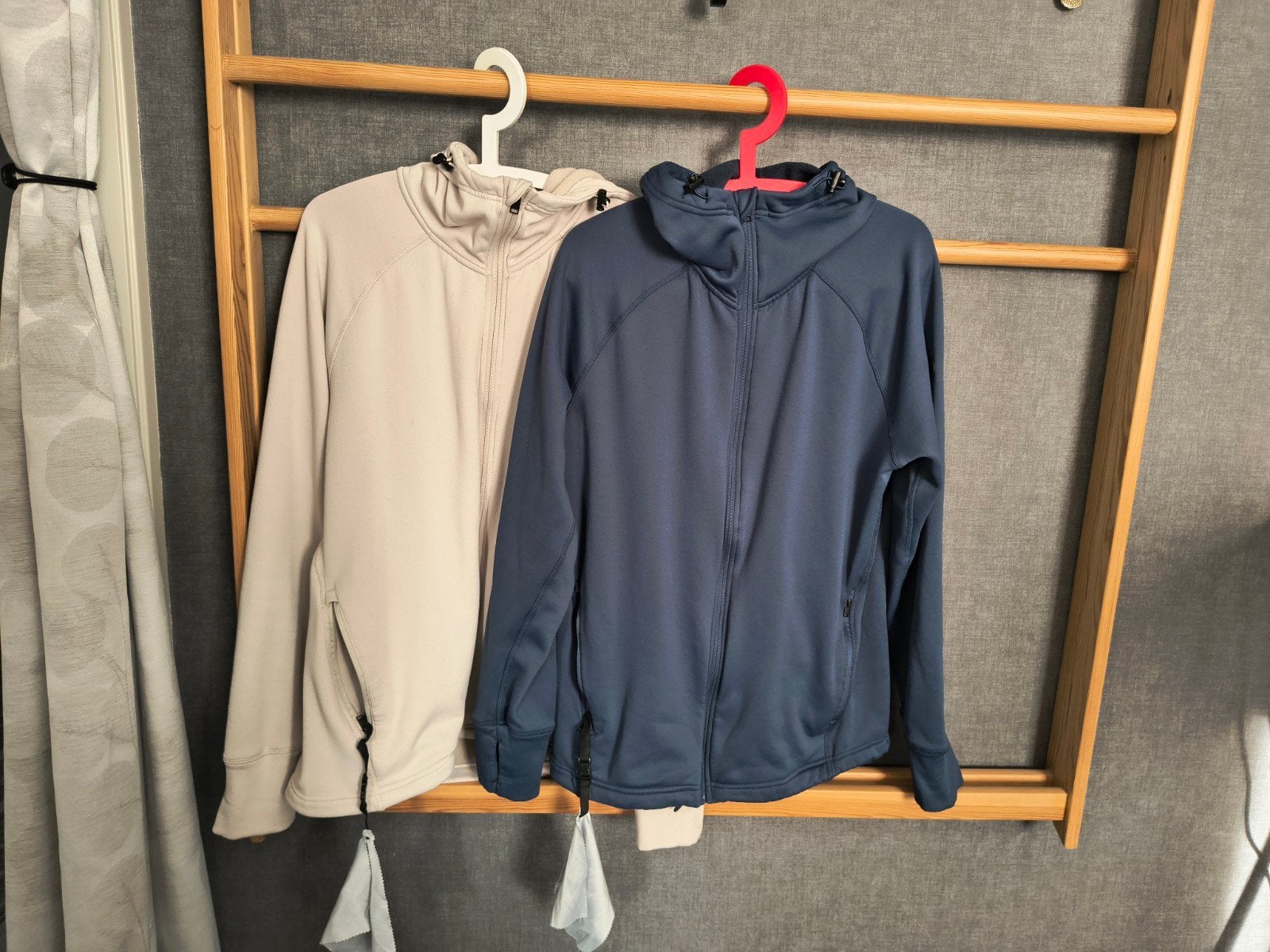 2 Damesvesten Human Nature maat L, Kleding | Dames, Truien en Vesten, Ophalen of Verzenden, Zo goed als nieuw, Blauw