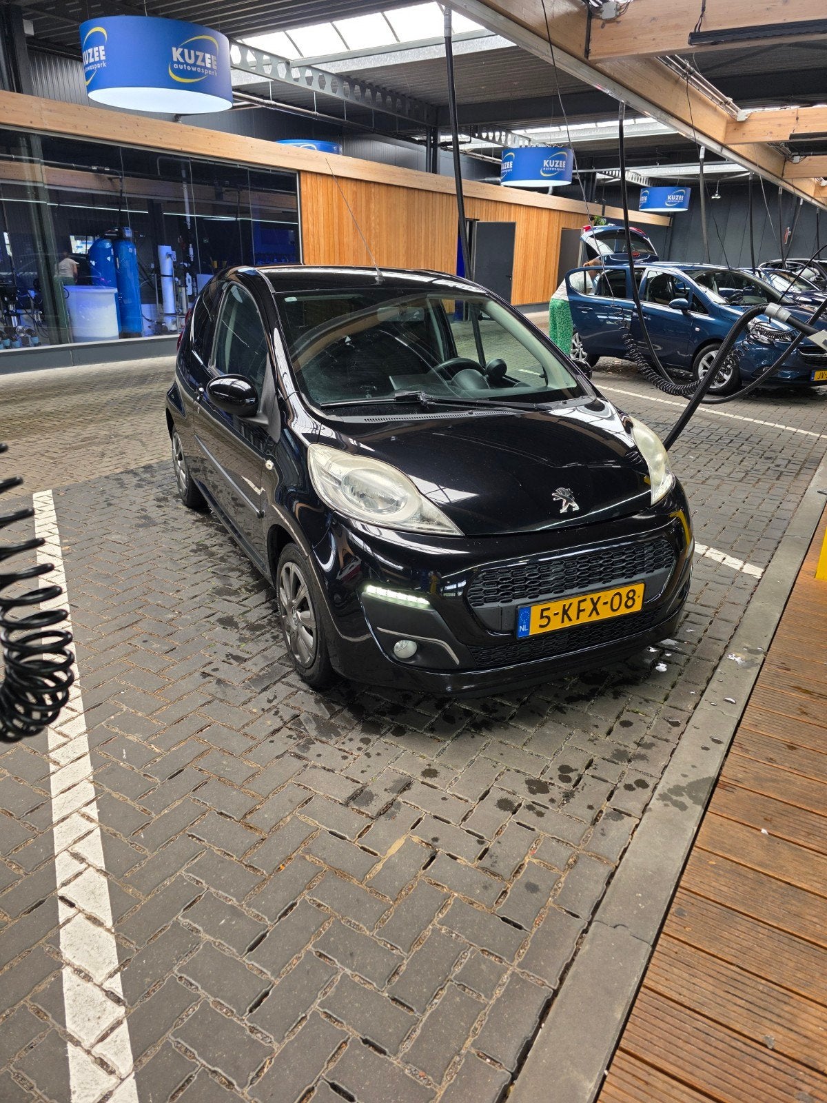 Peugeot 107 airco facelift led + android auto/Apple car, Auto's, Peugeot, Voorwielaandrijving, Stof, 4 stoelen, Origineel Nederlands