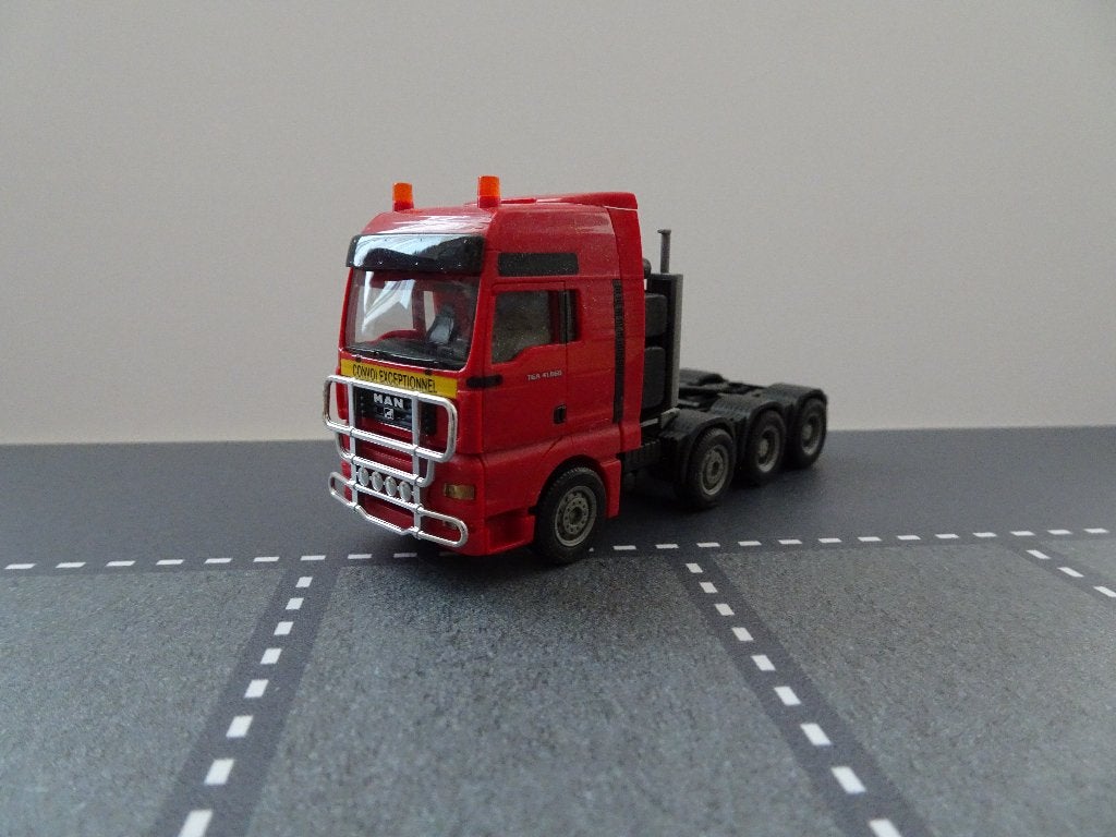 922 herpa man tga xxl 4-as trekker 1:87 rood truck trein, Ophalen of Verzenden, Zo goed als nieuw, Bus of Vrachtwagen, Herpa