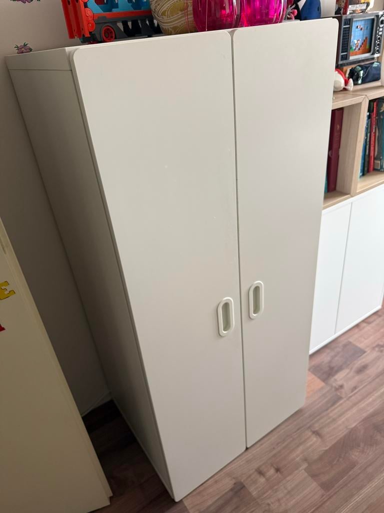 IKEA SMÅSTAD / PLATSA Kledingkast - Wit/Rood, Huis en Inrichting, Ophalen, Overige materialen, 50 tot 100 cm, Zo goed als nieuw