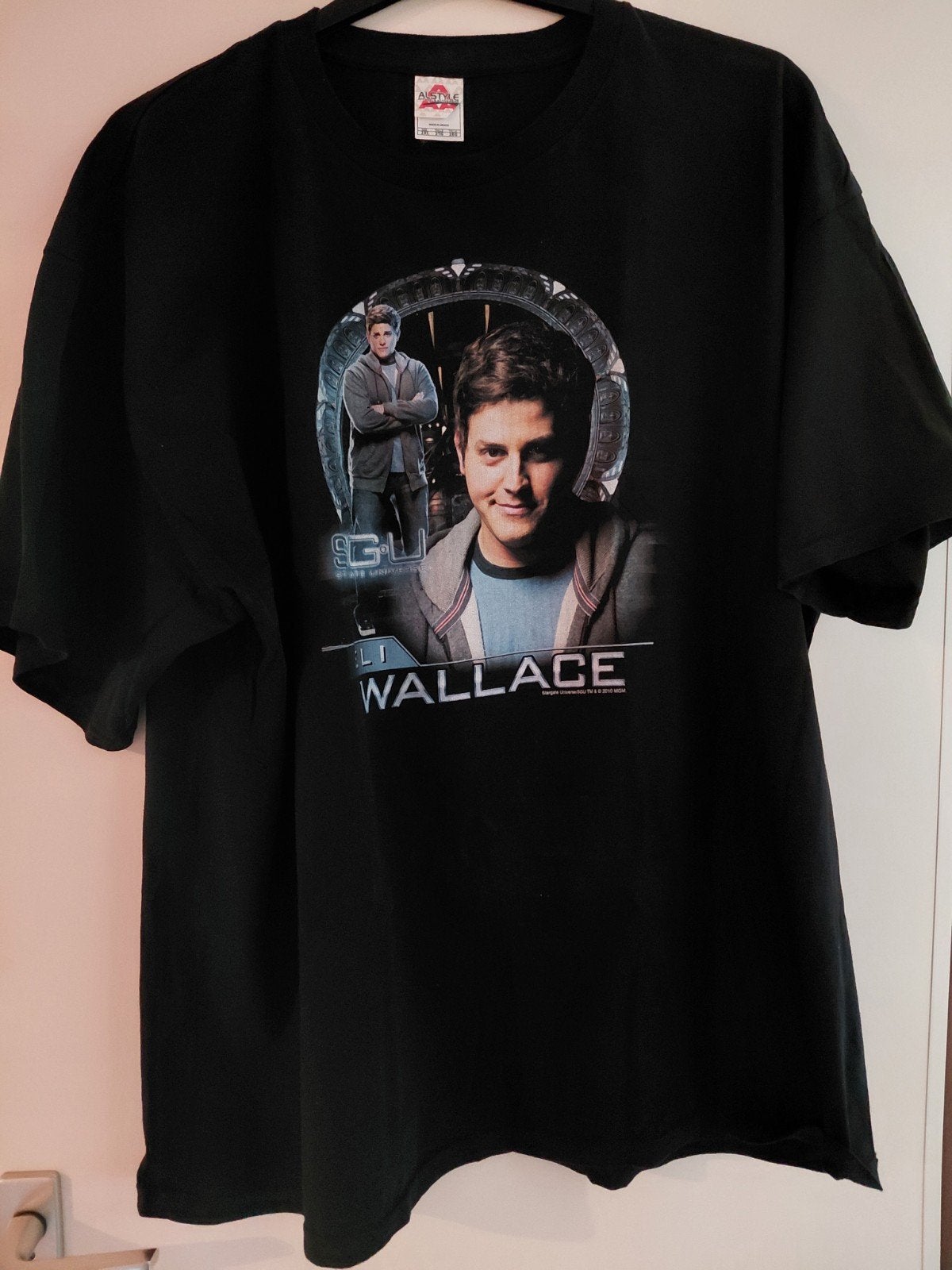 T-Shirt Stargate Universe Eli Wallace Maat XXL gedragen, Ophalen of Verzenden, Gedragen, Overige maten, Meerkleurig