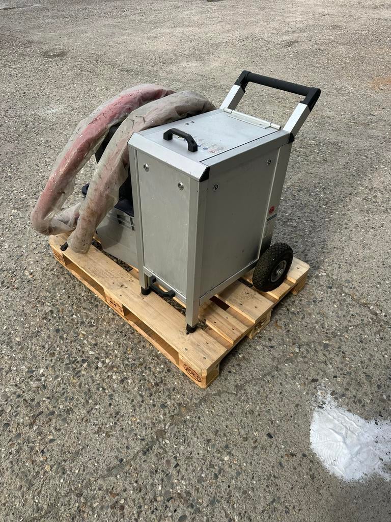 Professionele droogijs straalmachine, Ophalen