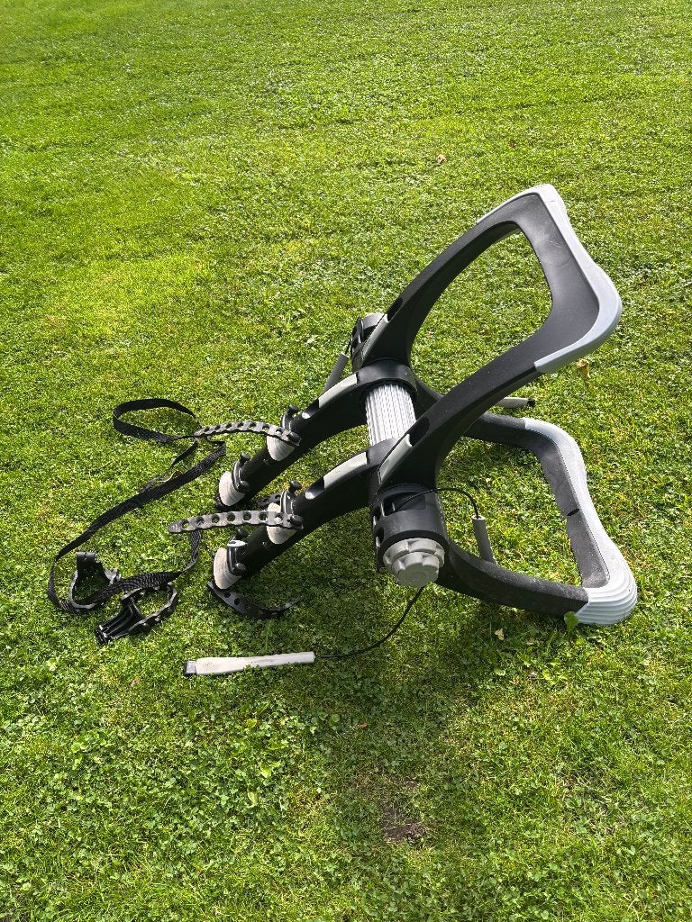 Thule 991 fietsendrager (zonder trekhaak) oa tesla m3, Auto diversen, Ophalen, 2 fietsen, Zo goed als nieuw, Achterklepdrager