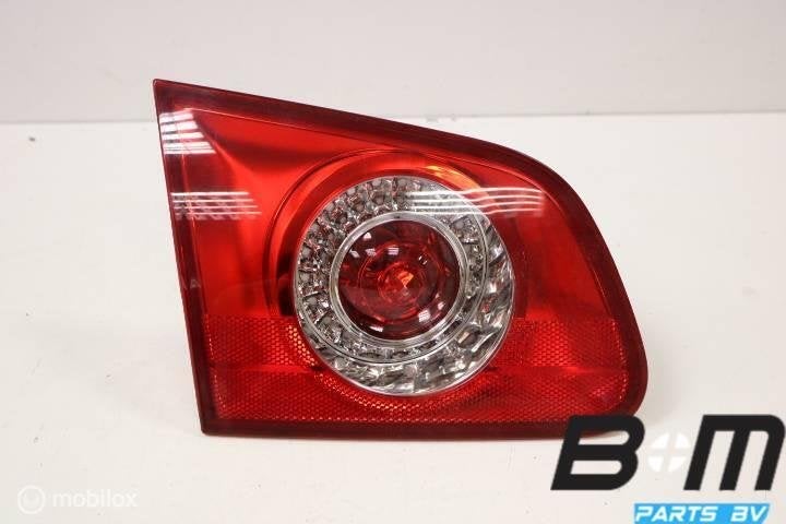 Achterlicht in klep links VW Passat B6 Variant 3C9945093, Auto-onderdelen, Verlichting, Gebruikt