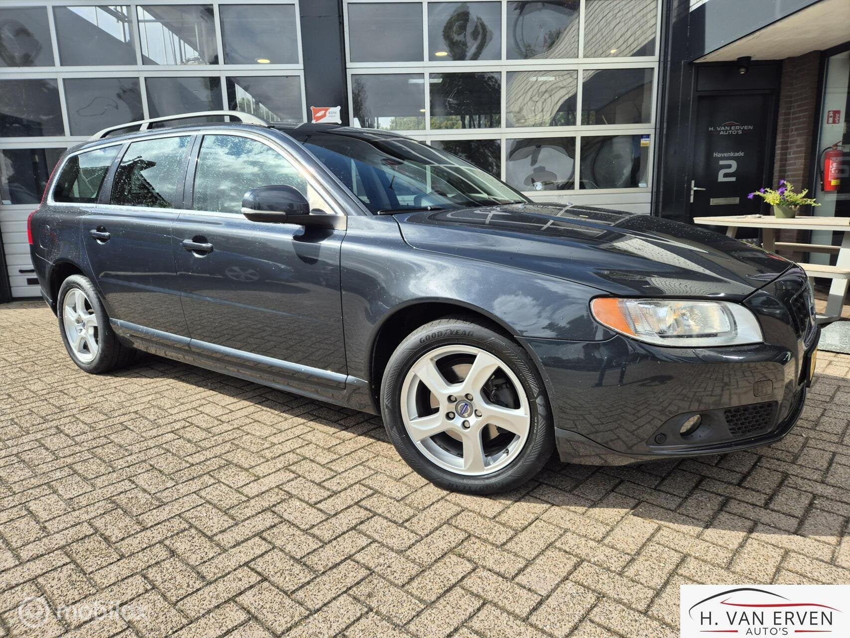 Volvo V70 1.6 T4 LEDER XENON NAVI PDC 17", Euro 5, Automatische klimaatregeling, 1503 kg, 4 cilinders