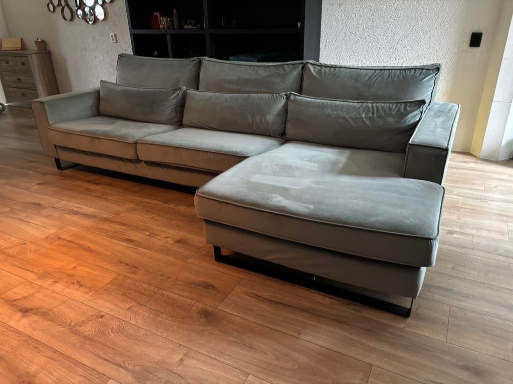 Hele mooie loungebank, slechts 2 jaar oud., Huis en Inrichting, Banken | Complete zithoeken, Ophalen, Zo goed als nieuw, Stof