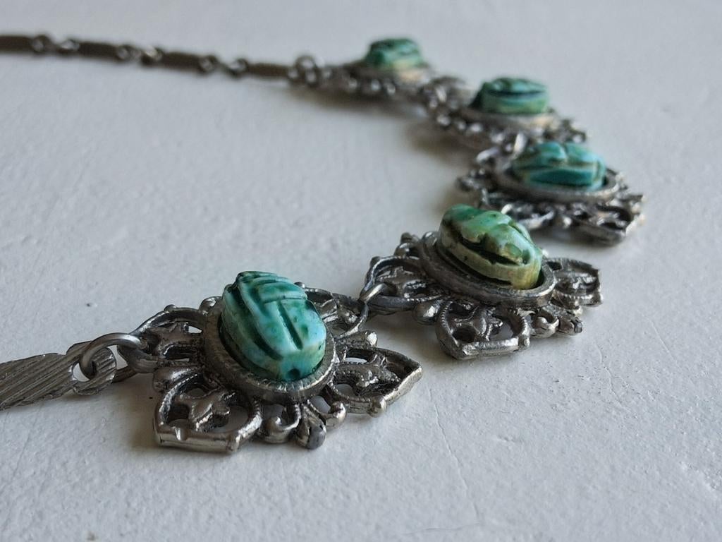 Vintage halsketting Scarabee Egyptische gelukskever, Ophalen of Verzenden, Zo goed als nieuw, Zilver, Zilver