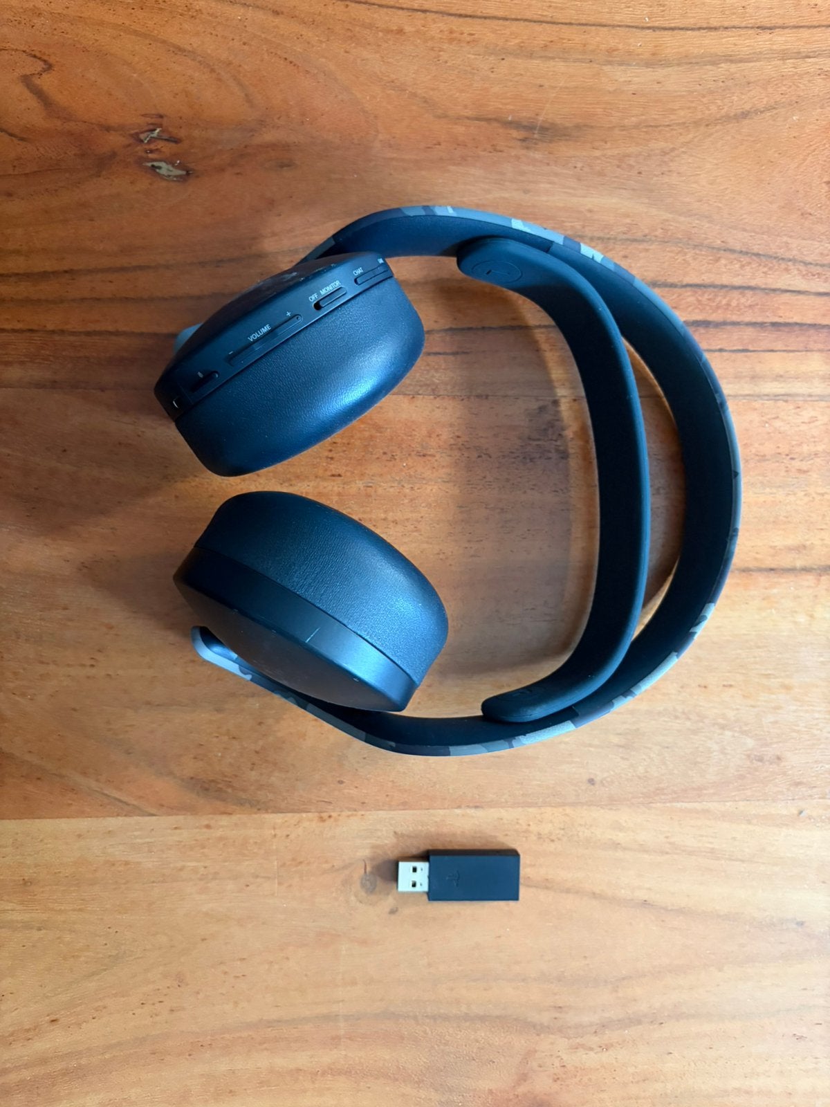Playstation Pulse 3D headset - Camouflage, Ophalen of Verzenden, Zo goed als nieuw, Overige typen, PlayStation 1