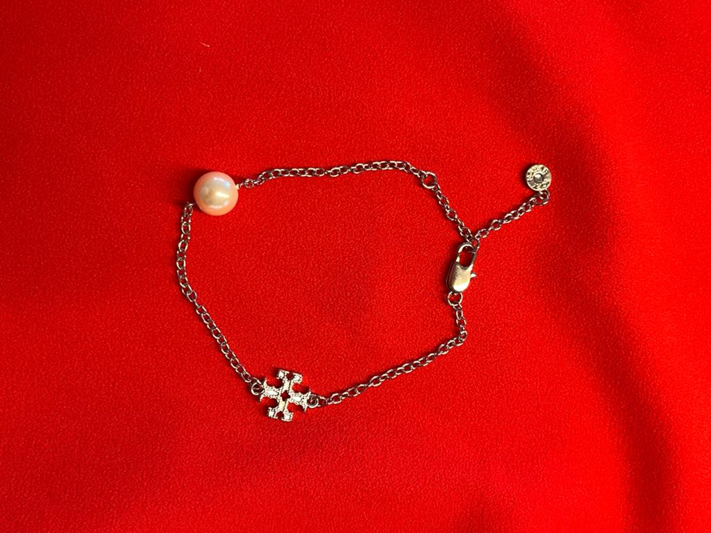 TORY BURCH Armband (NIEUW), Nieuw, Zilver, Zilver, Met bedels of kralen