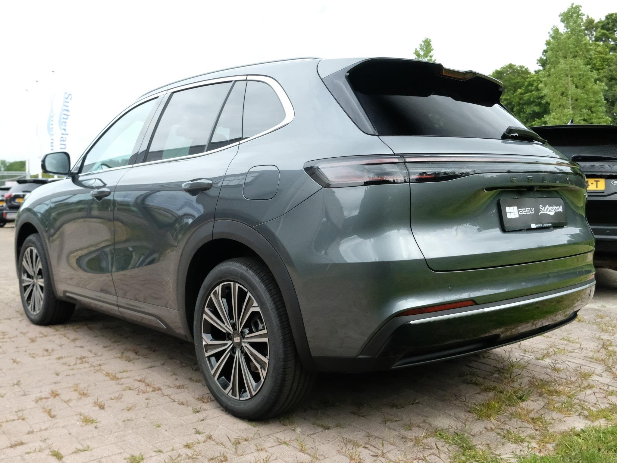 Geely Starray EM-i 1.5 Max+ 262 PK | Panorama | Stoelen voor, Auto's, Gebruikt, Euro 6, 4 cilinders, Bruin