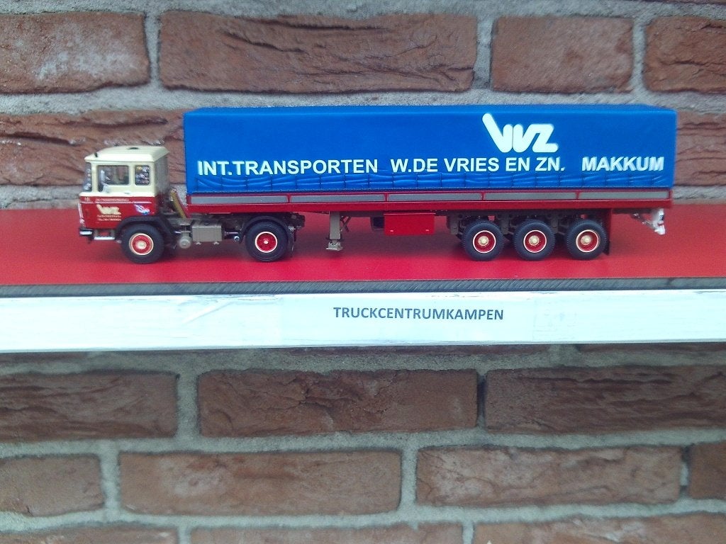 WSI  Daf  2600  4 x 2  van  W.  de  Vries  en  Zn.