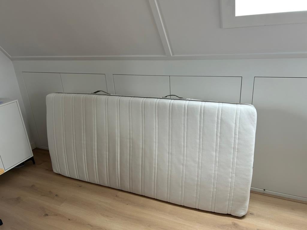 Ikea matras 200x90 cm - zeer nette staat, Huis en Inrichting, Ophalen, Zo goed als nieuw, Eenpersoons, 90 cm