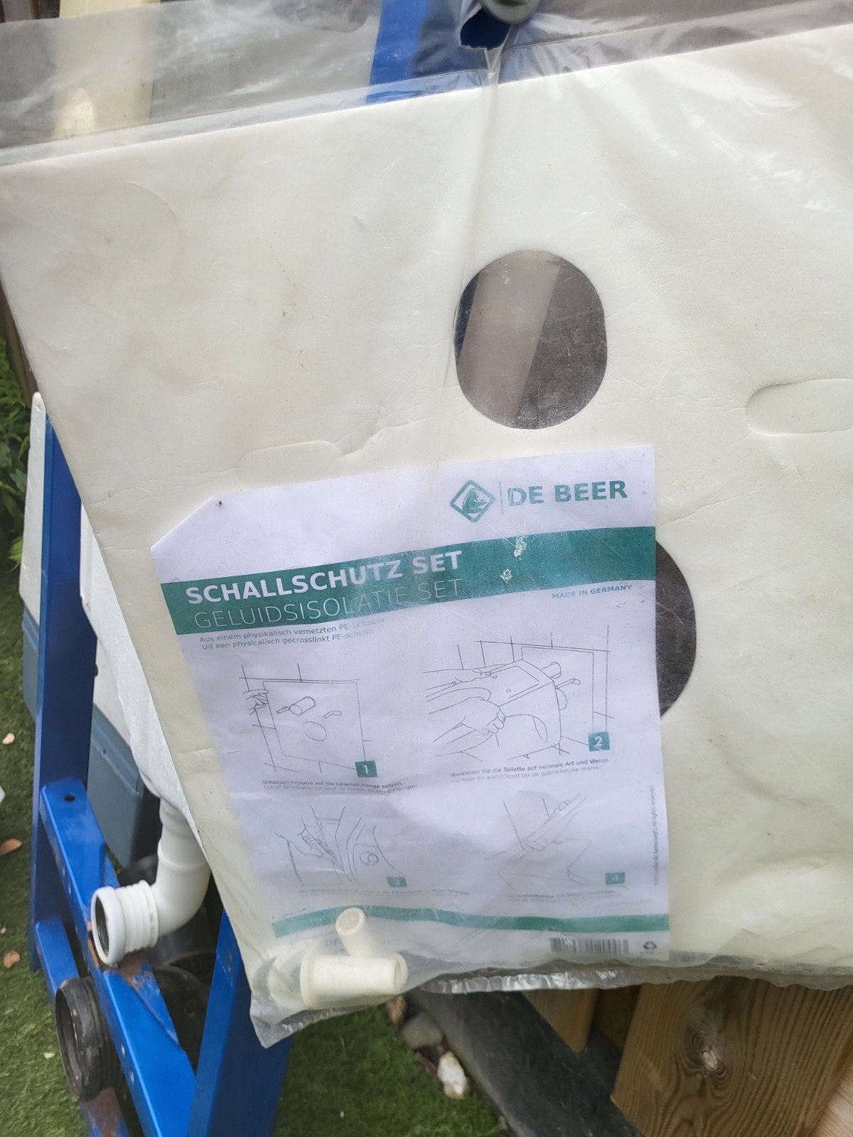 Geberit inbouwreservoir met toiletpot en isolatieset, Doe-het-zelf en Verbouw, Sanitair, Ophalen, Toilet