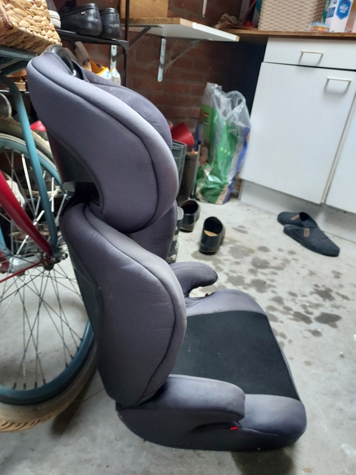 Titanium autostoel met rugleuning, Kinderen en Baby's, Autostoeltjes, Ophalen, 15 t/m 36 kg, Overige merken, Autogordel