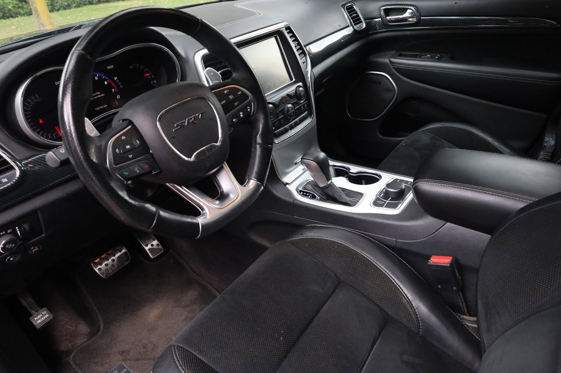 Jeep Grand Cherokee 6.4 V8 SRT8 Aut. | Grijs Kenteken | LPG-, Gebruikt, Zwart, Leder, Bedrijf