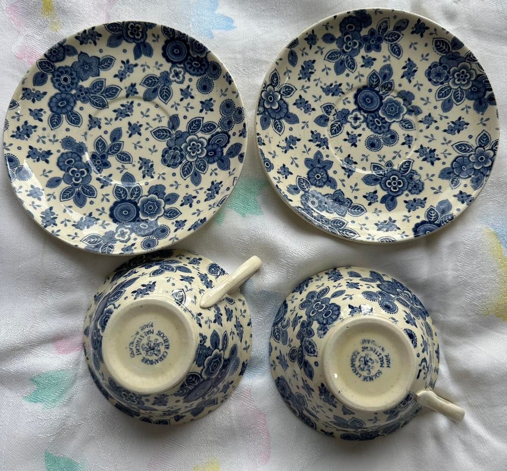 Beatrix blauw theekoppen 2x, Antiek en Kunst, Antiek | Servies los, Ophalen of Verzenden
