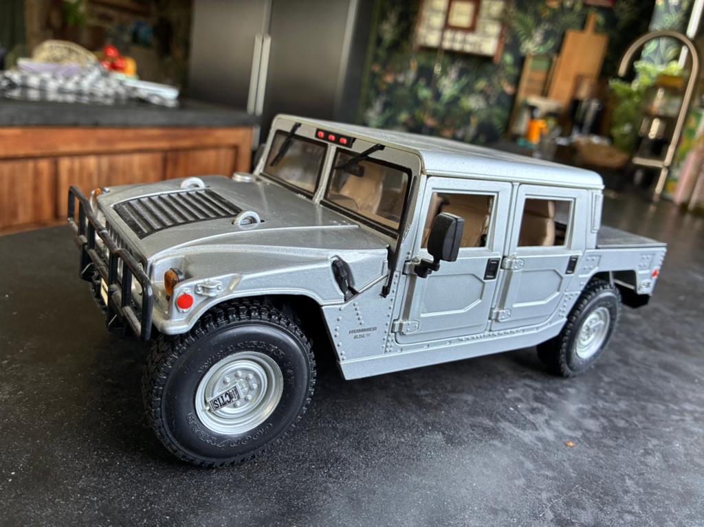 Maisto Hummer 6,5 ltr humvee, Hobby en Vrije tijd, Modelauto's | 1:18, Ophalen of Verzenden, Zo goed als nieuw, Motor, Maisto