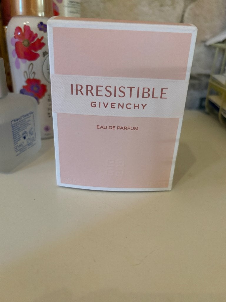Parfum givenchy very irresistible, Ophalen of Verzenden, Zo goed als nieuw