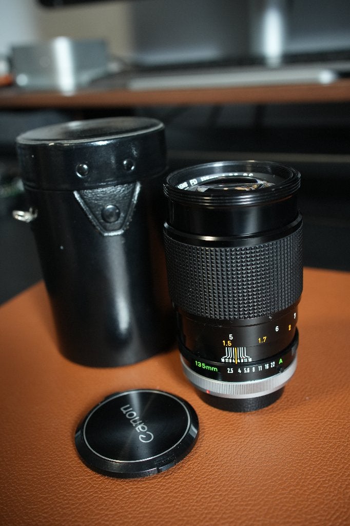 Canon FD 135mm f 2.5, Canon, Canon FD, Zo goed als nieuw, Telelens