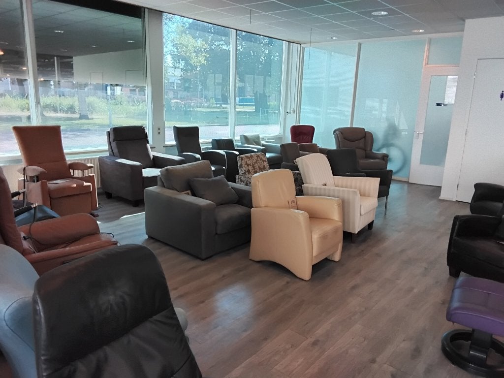 Veel (relax) stoelen in voorraad! Second Life Wolega, Ophalen, Overige kleuren, Zo goed als nieuw, Vijf, Zes of meer stoelen