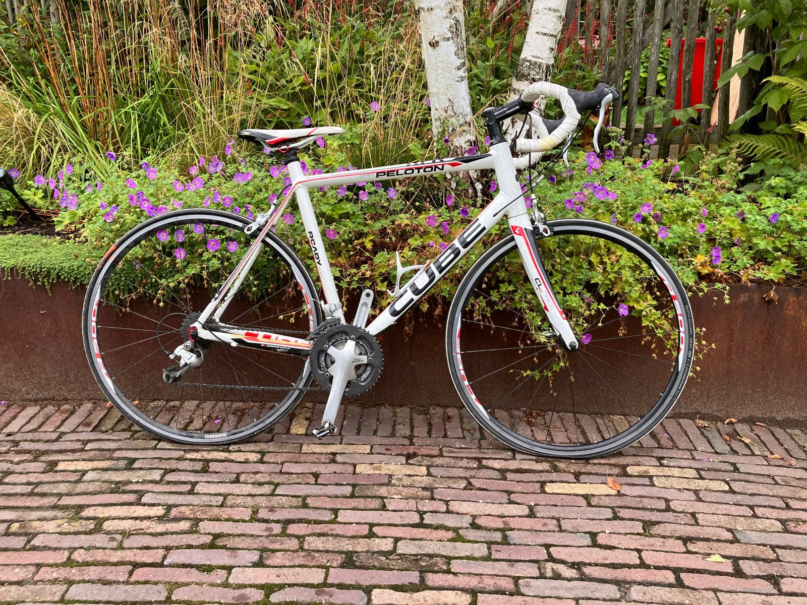 Cube Peloton racefiets - Shimano Sora - Wit/Rood, 28 inch, Gebruikt, Aluminium, 15 tot 20 versnellingen