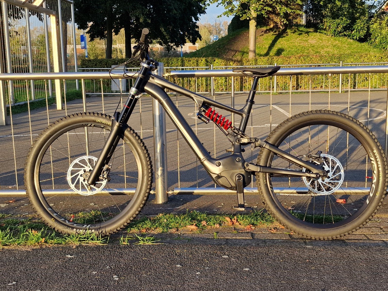 Specialized Turbo Kenevo Expert 2023 | 300 KM | 700Wh | AXS, Fietsen en Brommers, Fietsen | Mountainbikes en ATB, Fully, Zo goed als nieuw