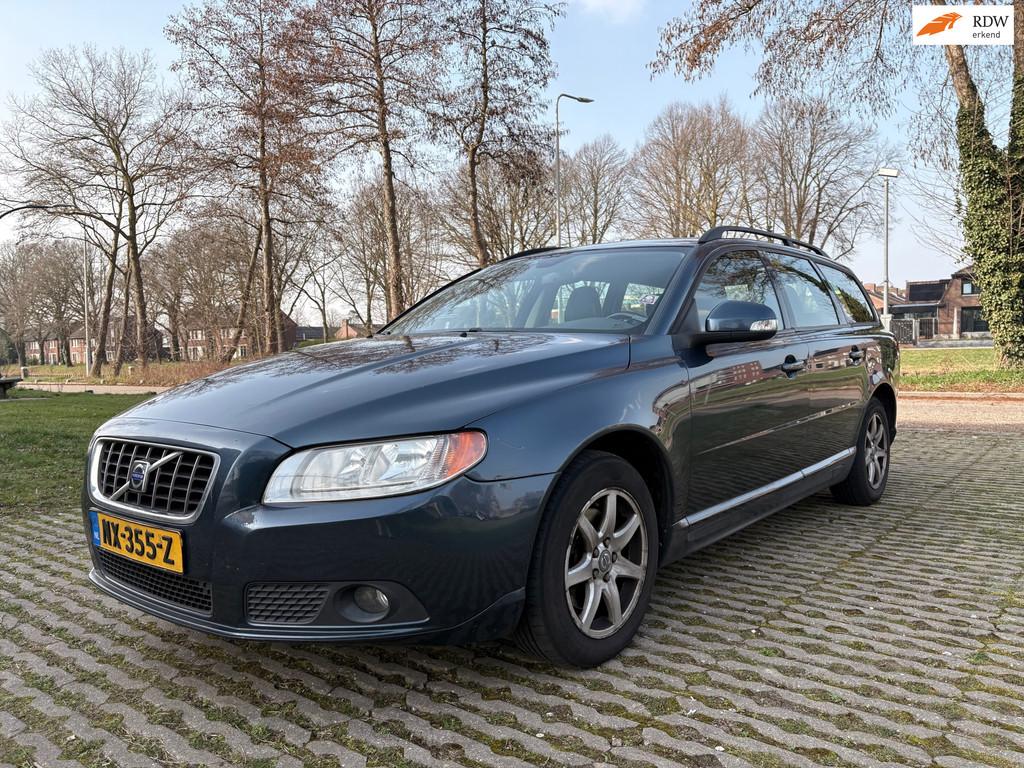 Volvo V70 2.0D Summum - airco - leder - cruise control, Voorwielaandrijving, 136 pk, Gebruikt, 4 cilinders