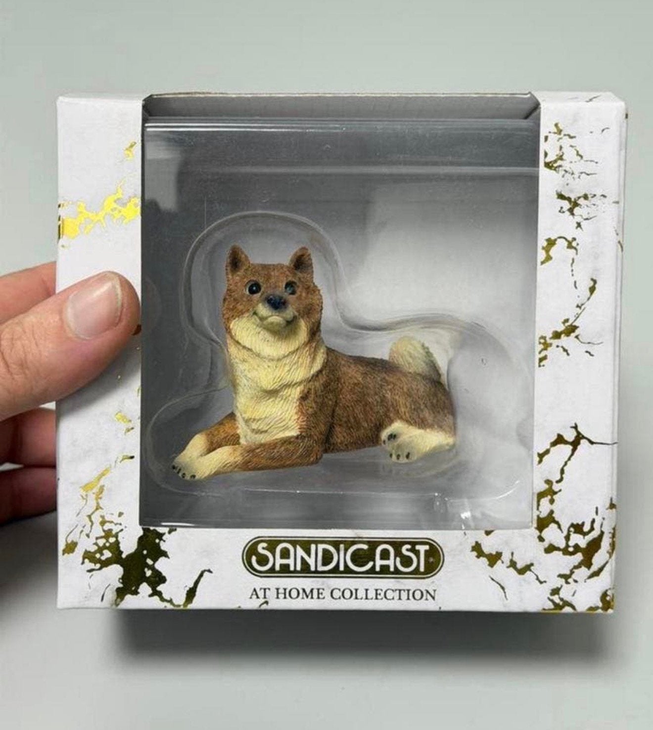 Sandicast Shiba Inu Beeldje Beeld Home Collection Hond Nieuw, Verzamelen, Ophalen of Verzenden, Nieuw, Dier