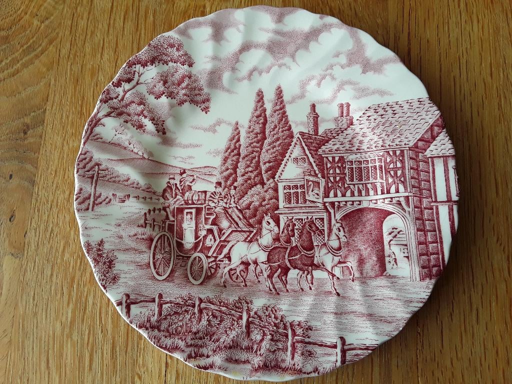 vintage  Myott Royal Mail rood bordje van 20 cm., Antiek en Kunst, Antiek | Servies los, Ophalen of Verzenden
