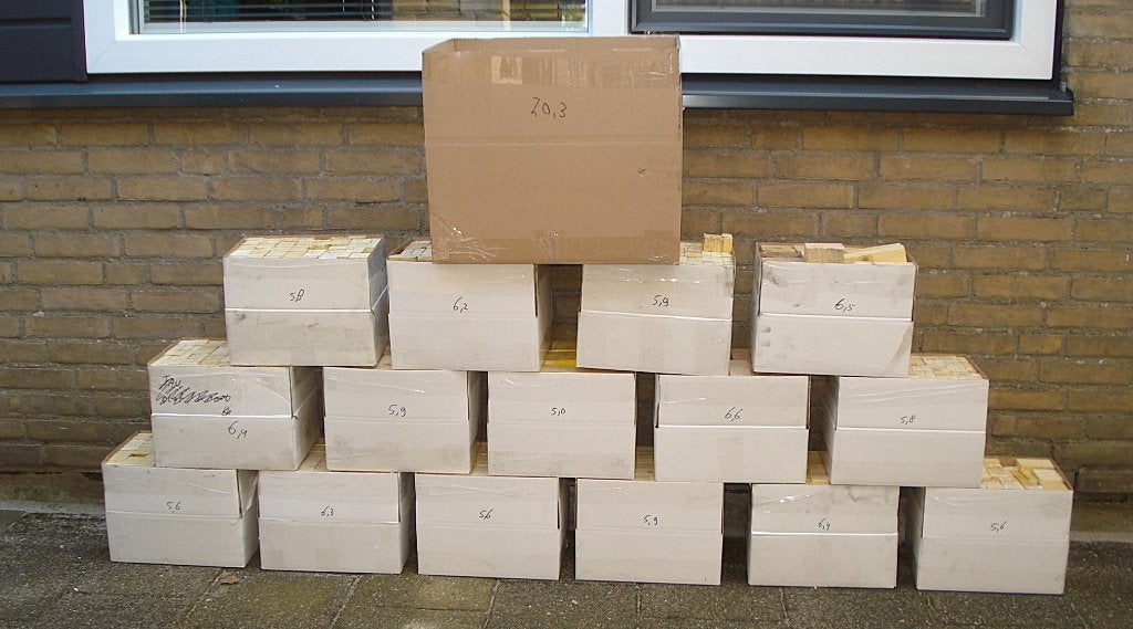 110 kg brandhout / haardhout, droog en klaar voor gebruik, Tuin en Terras, Haardhout, Minder dan 3 m³, Ophalen, Overige houtsoorten
