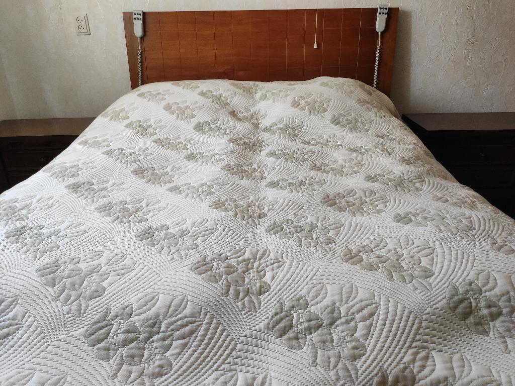 Elektrisch verstelbaar bed, Ophalen, Beige, Tweepersoons, 140 cm