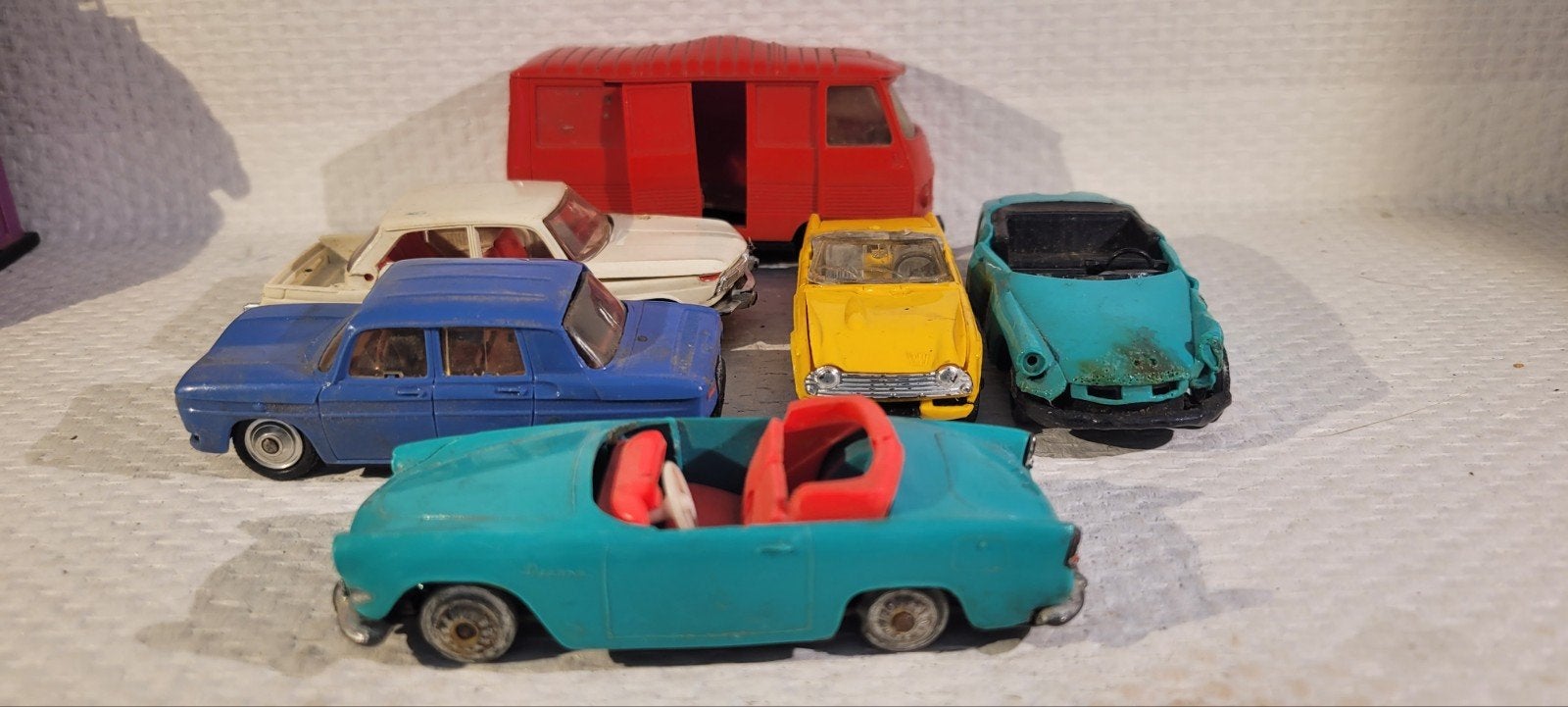Oude plastic Norev Modellen voor scenery of opknappen., Ophalen of Verzenden, Gebruikt, Auto, Norev