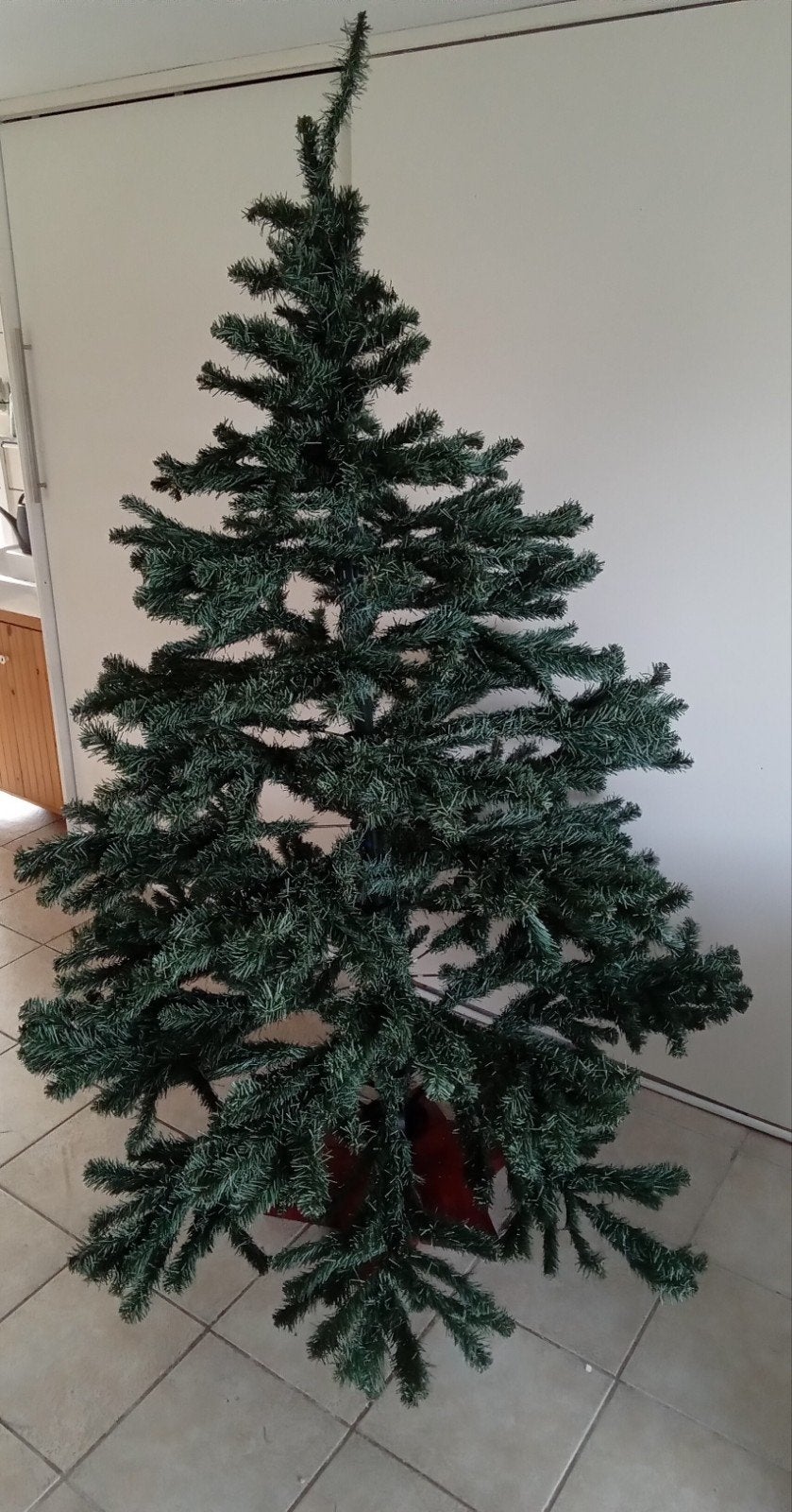 Kunstkerstboom 180 cm inclusief kerstballen en verlichting, Diversen, Ophalen, Gebruikt
