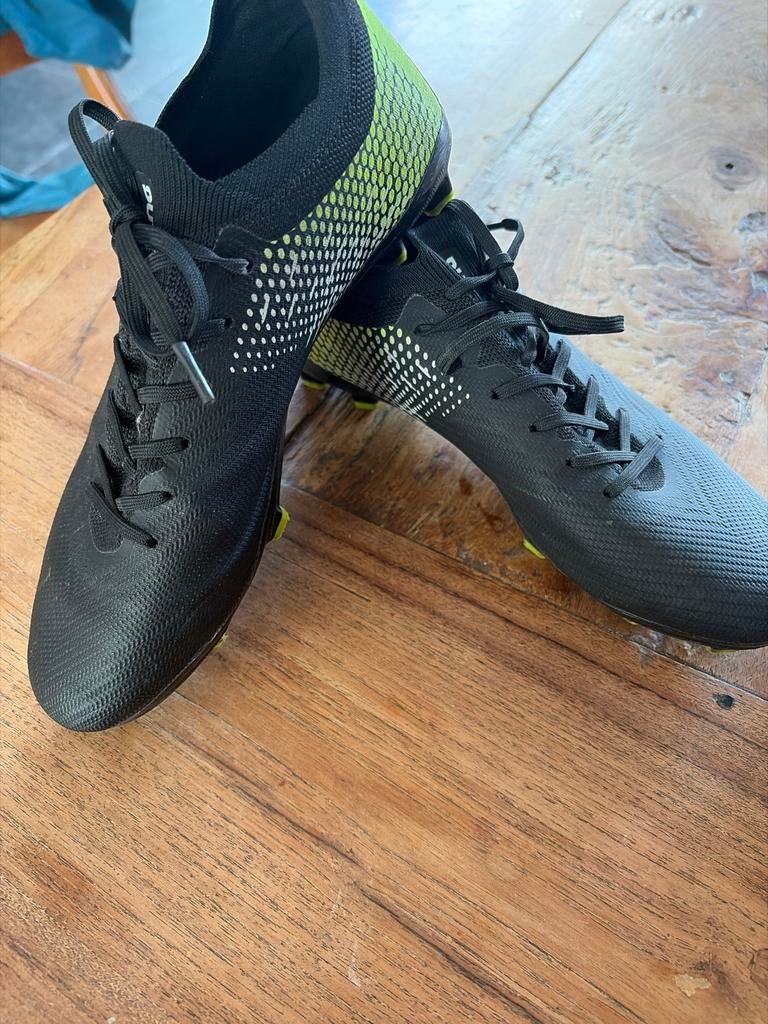 Voetbalschoenen maat 38 dutchy, Sport en Fitness, Voetbal, Maat XS of kleiner, Ophalen of Verzenden, Zo goed als nieuw, Schoenen
