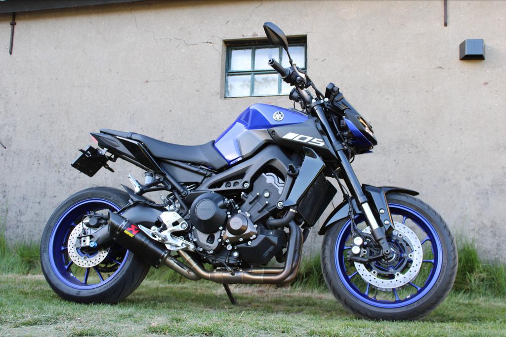 Yamaha MT-09 2019 Naked Bike met Akrapovic Uitlaat, Motorrijbewijs A, Gebruikt, Meer dan 35 kW, Handgeschakeld