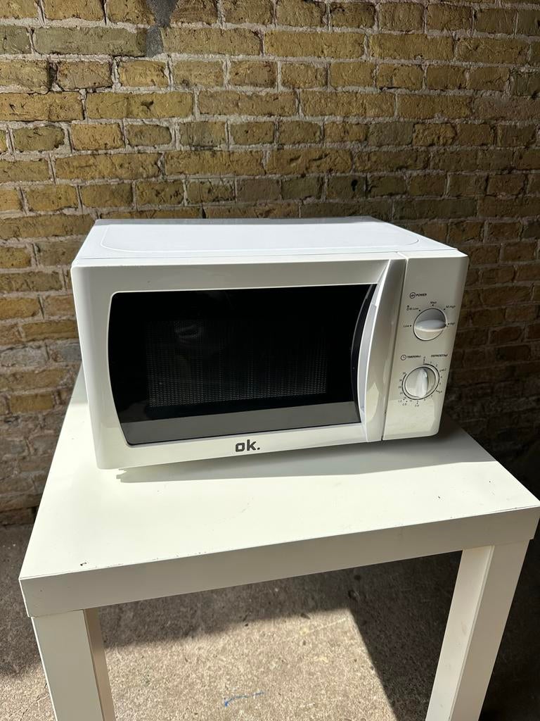 Magnetron in goede conditie - OK. merk, Ophalen, Draaiplateau, Vrijstaand, Magnetron