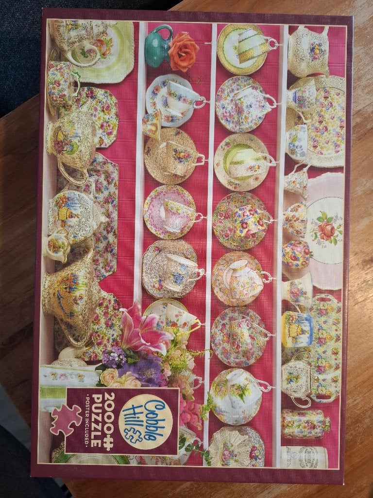 cobble hill legpuzzel 2000 stukjes, Hobby en Vrije tijd, Ophalen of Verzenden, Meer dan 1500 stukjes, Gebruikt, Legpuzzel