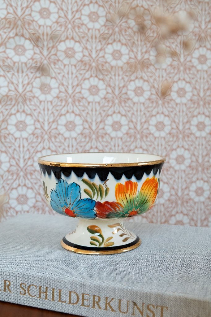 Vintage kastkom schaal op voet bloemen H Bequet nr. 2, Antiek en Kunst, Ophalen of Verzenden