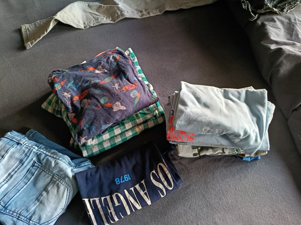 Kledingpakket Jongen 134-140: Jeans,  Shirts, Vest, Pyjama, Ophalen, Gebruikt, Maat 140