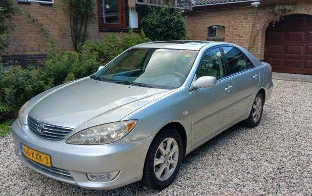 Toyota Camry 3.0 V6 XLE Automaat 2005/Youngtimer, Dealer onderhouden, 28 km/l, Camry, Leder
