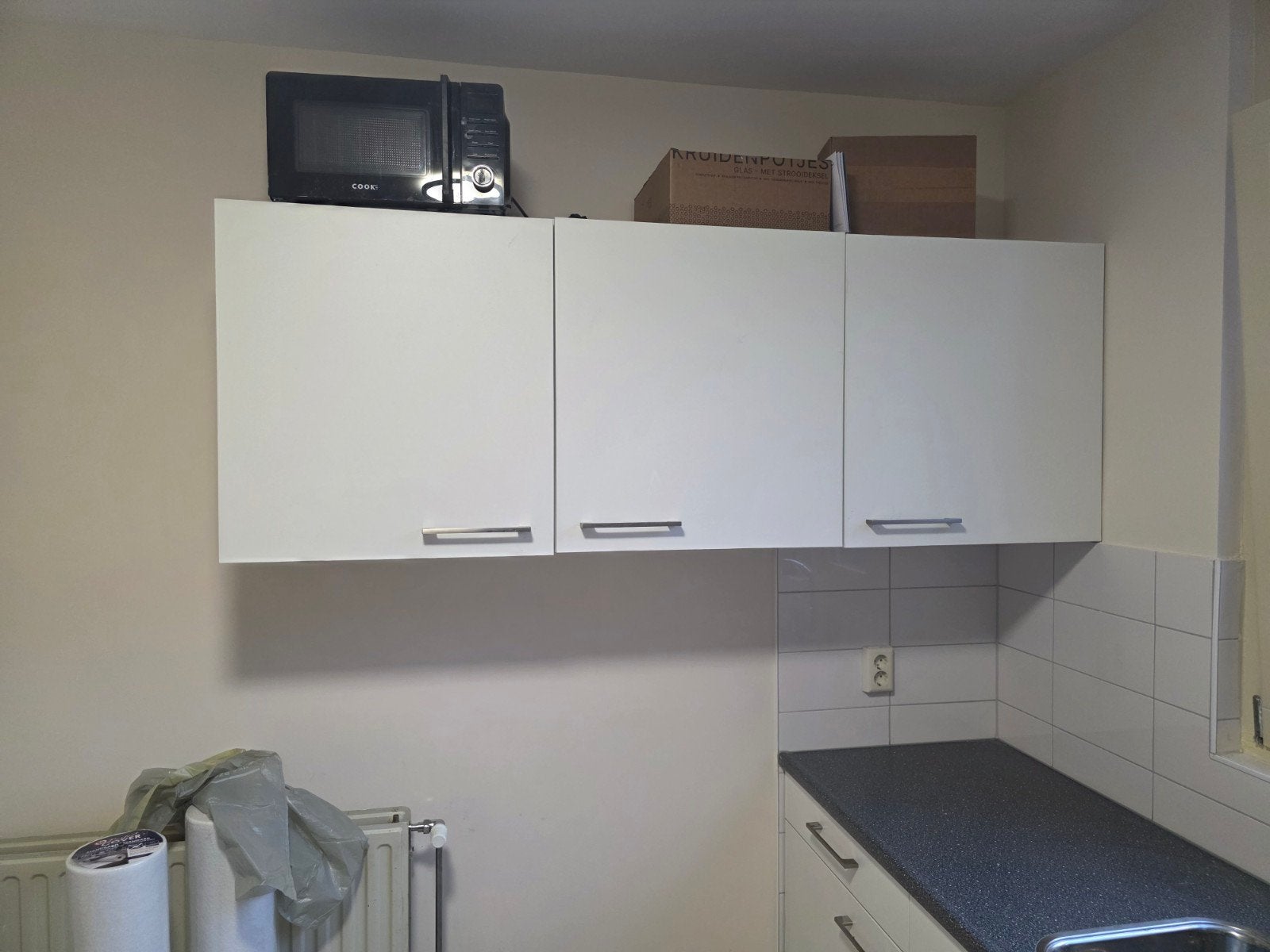 Complete Keuken 2,11m Breed met 3 Bovenkasten, Huis en Inrichting, Keuken | Complete keukens, Gebruikt, Wit, Enkelwandige keuken