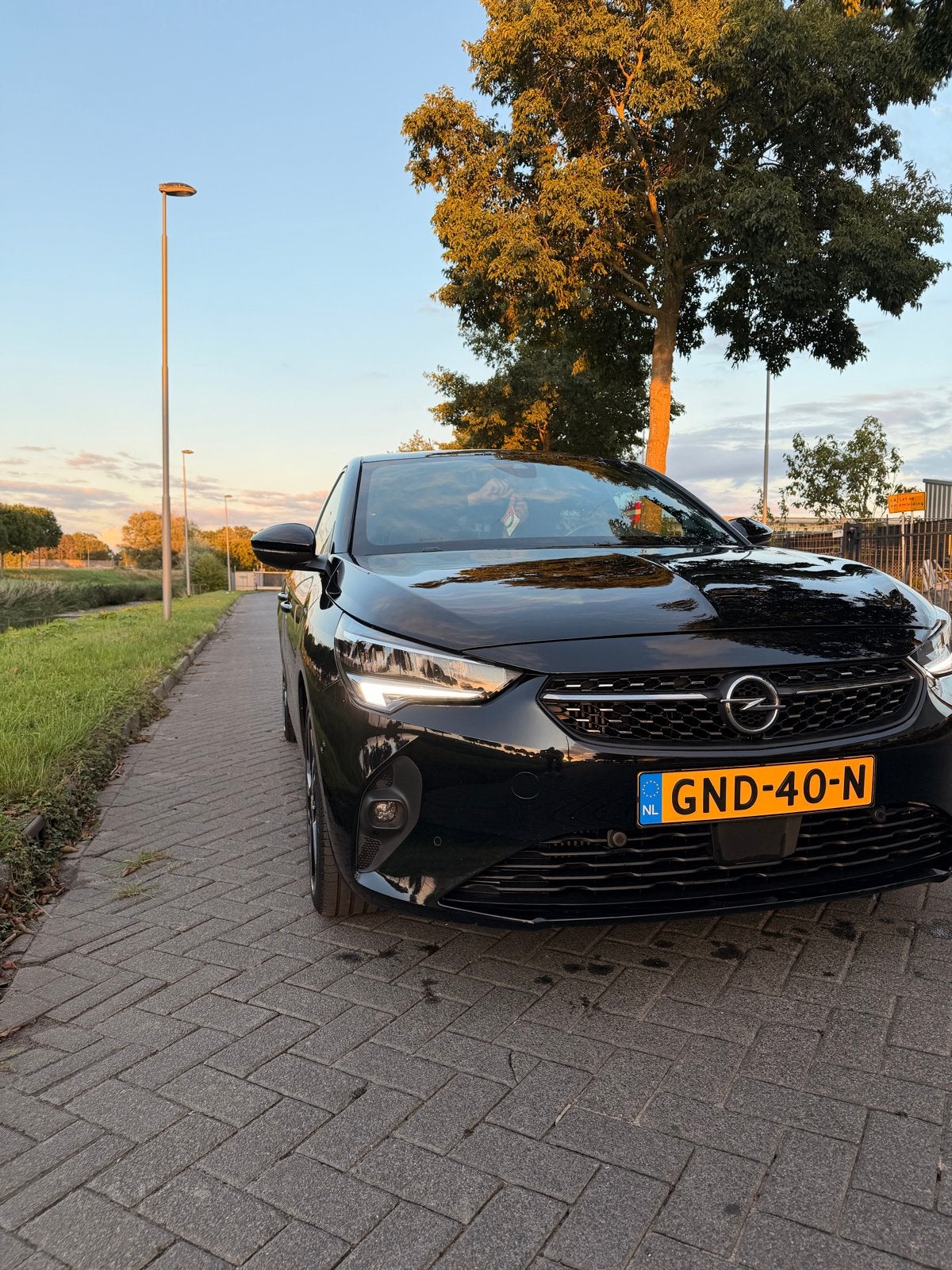 Opel Corsa 1.2 Turbo Start/stop 100pk 2023 Zwart, Auto's, Voorwielaandrijving, 100 pk, Zwart, 1200 kg