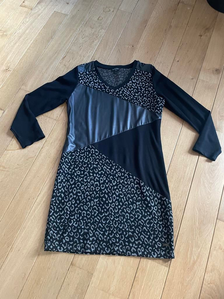 Sophia Perla jurk maat 44, valt als 42, Zwart, Maat 42/44 (L), Ophalen of Verzenden, Zo goed als nieuw