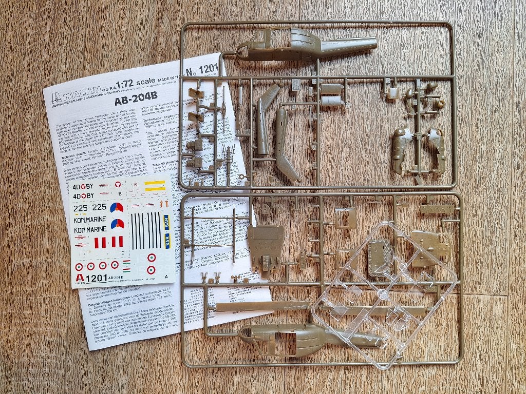 1:72 / 1/72 Italeri AB 204B / UH-1F Koninklijke Marine Decal, Hobby en Vrije tijd, Modelbouw | Vliegtuigen en Helikopters, 1:72 tot 1:144