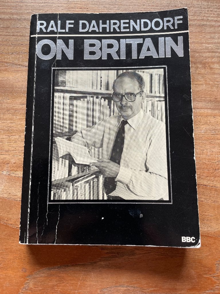 On Britain, 20e eeuw of later, Gelezen, Ralf Dahrendorf, Ophalen of Verzenden