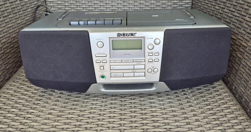 grote Sony CFD- S28L hand radio, cd en cassetterecor, Ophalen of Verzenden, Gebruikt, Radio