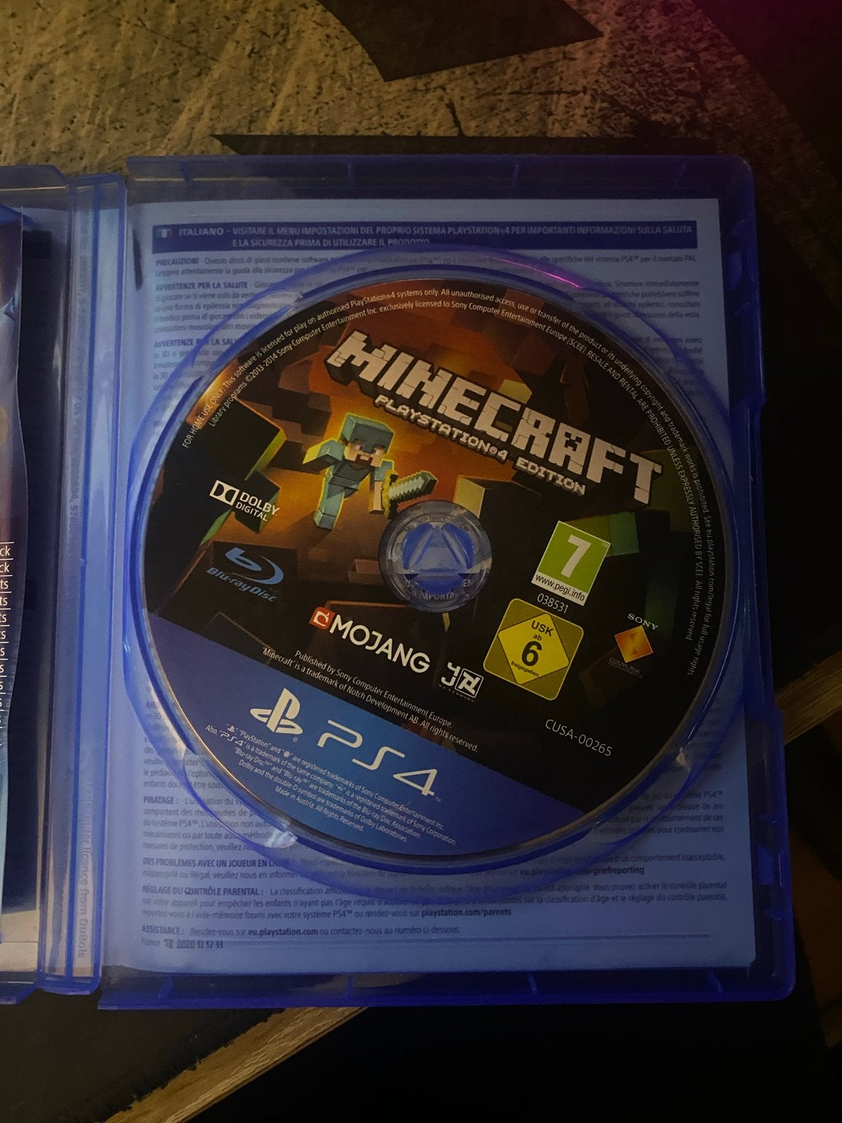 Foto 3 van Minecraft PlayStation 4 Edition - Zo goed als nieuw