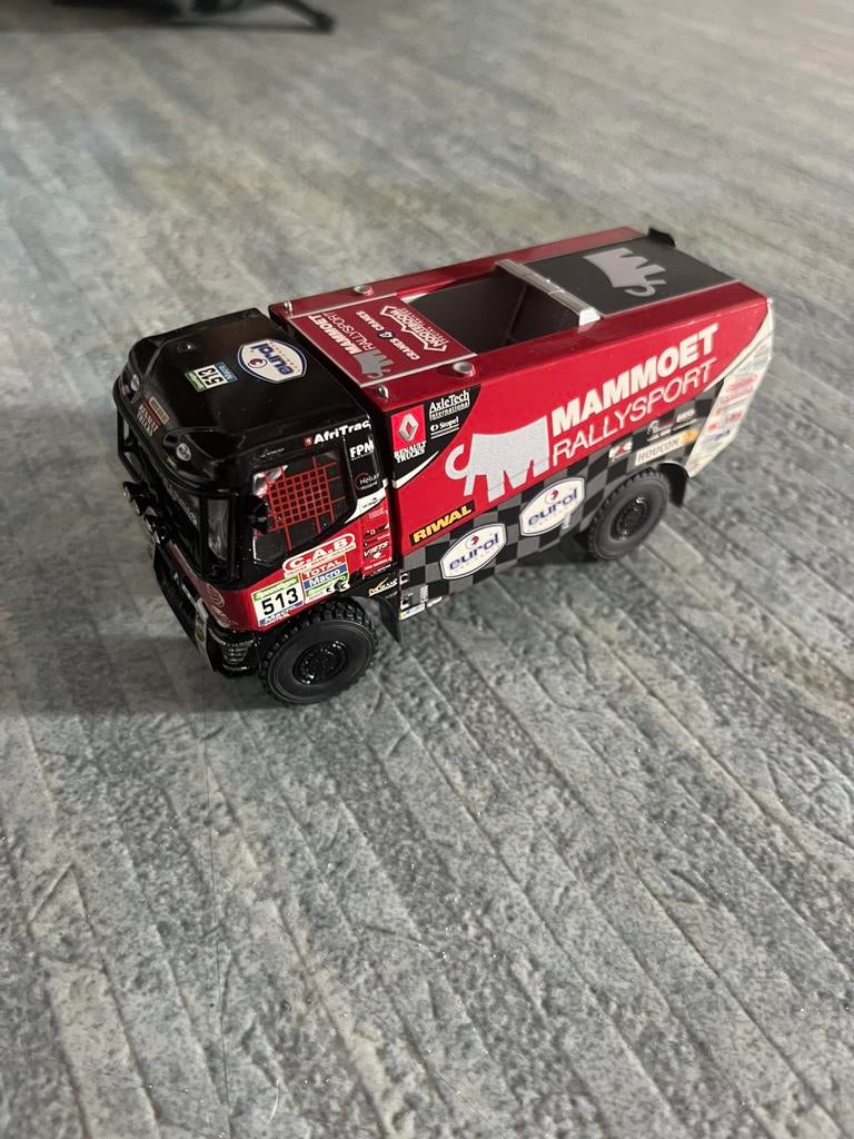 Dakar 2015 Renault mammoet rallysport, Hobby en Vrije tijd, Modelauto's | 1:50, Ophalen of Verzenden, Zo goed als nieuw, Bus of Vrachtwagen