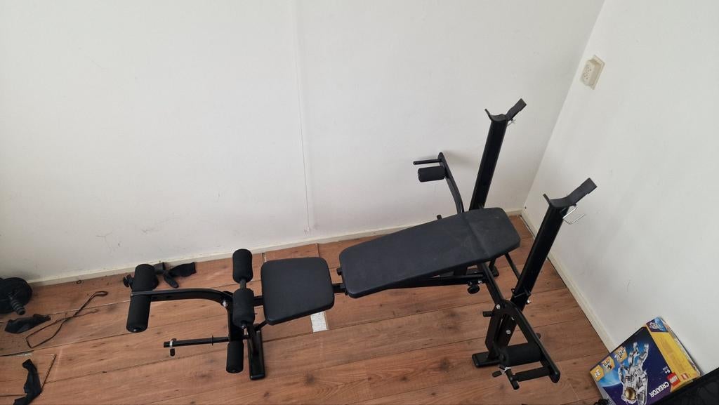 Verstelbare fitnessbank met haltersteun, Ophalen, Gebruikt, Benen, Fitnessbank